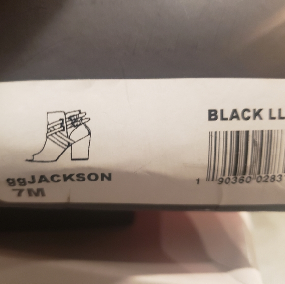 Guess Booties - Picture 2 of 5